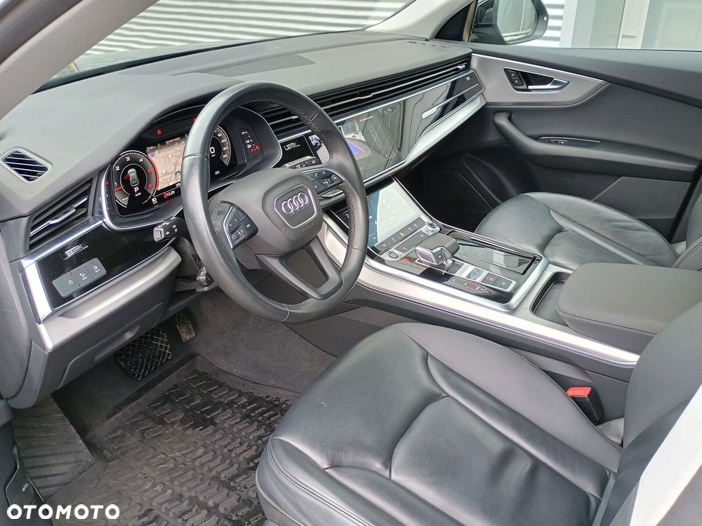 Audi Q8 - 22