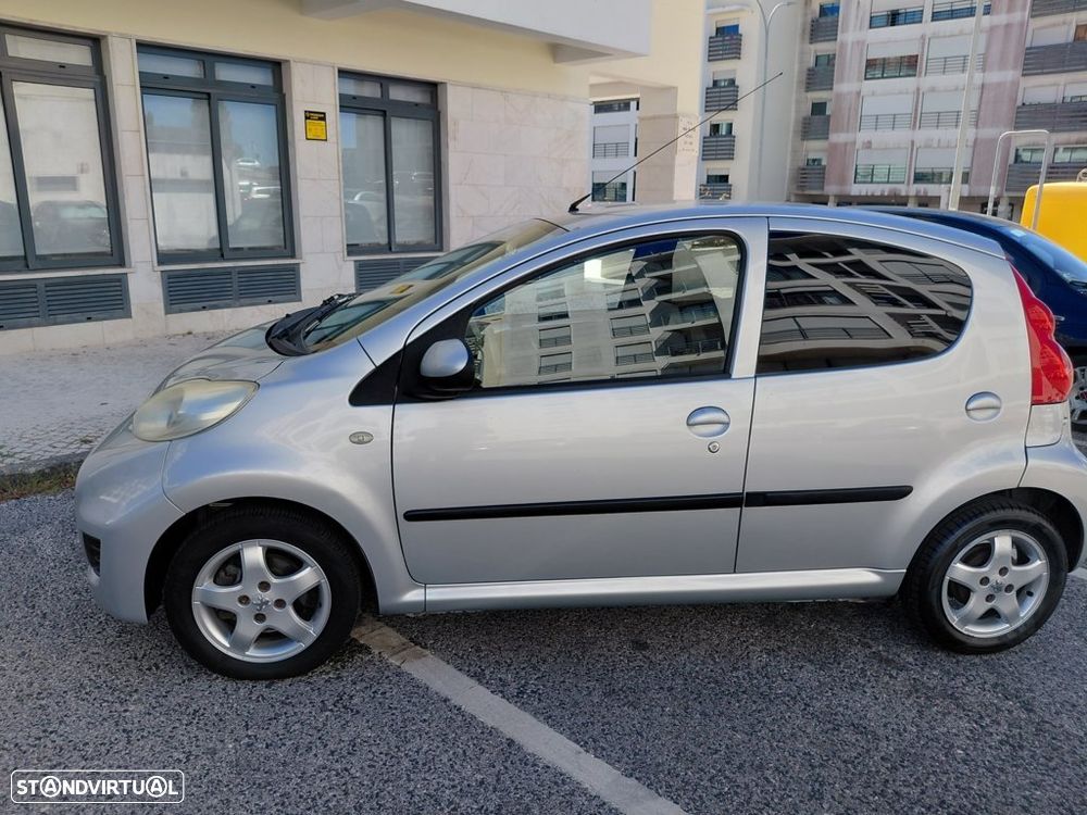 Peugeot 107 1.0 Black&Silver - 15