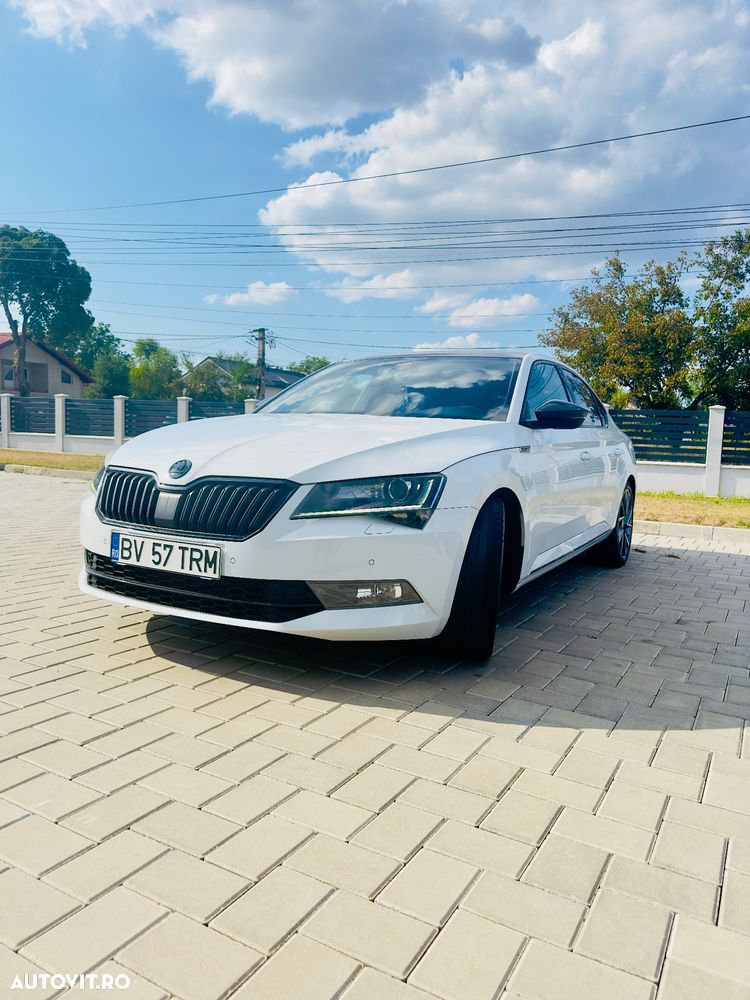 Skoda Superb 2.0 TDI DSG 4X4 Sportline - 1