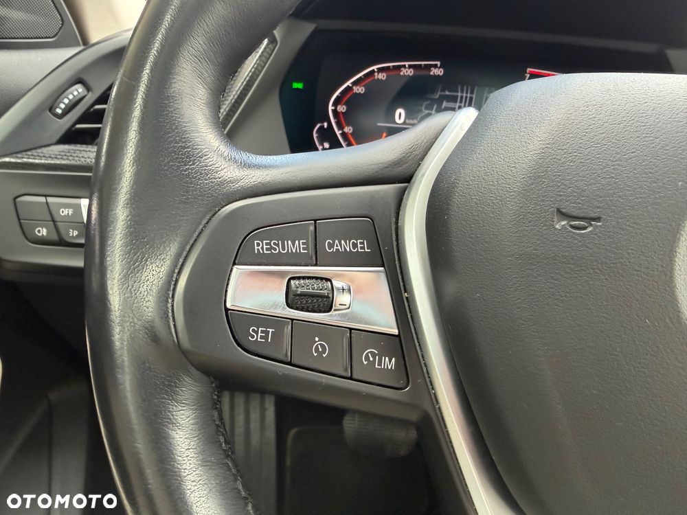 BMW Seria 2 218i Advantage - 19