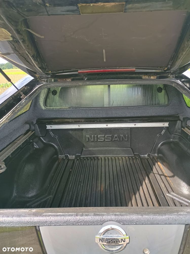 Nissan Navara 2.5 D Platinum - 12