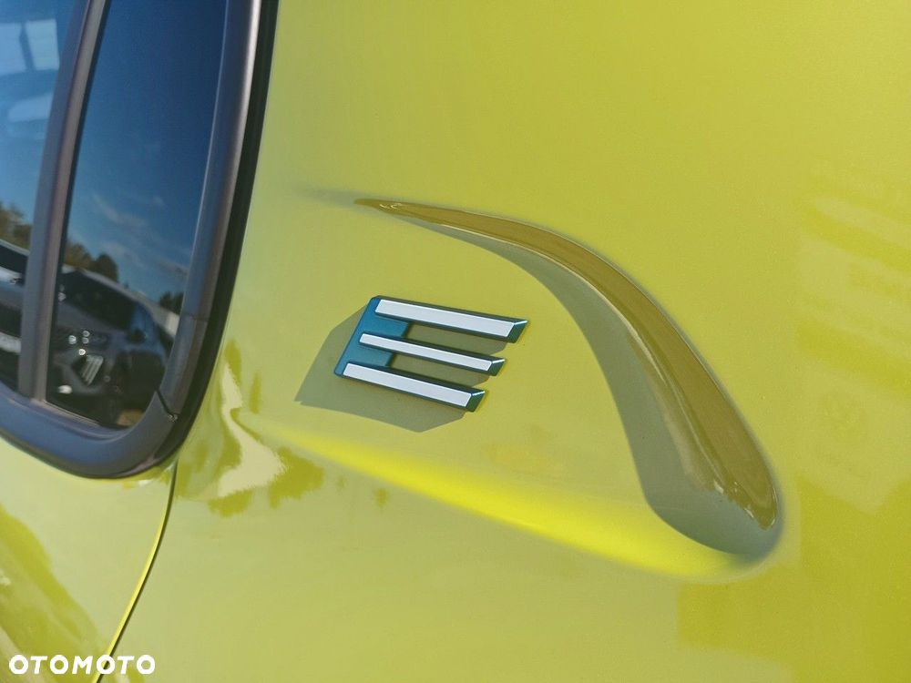 Peugeot 208 - 12