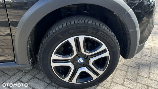 Dacia Sandero Stepway 1.0 TCe SL Celebration S&S - 10