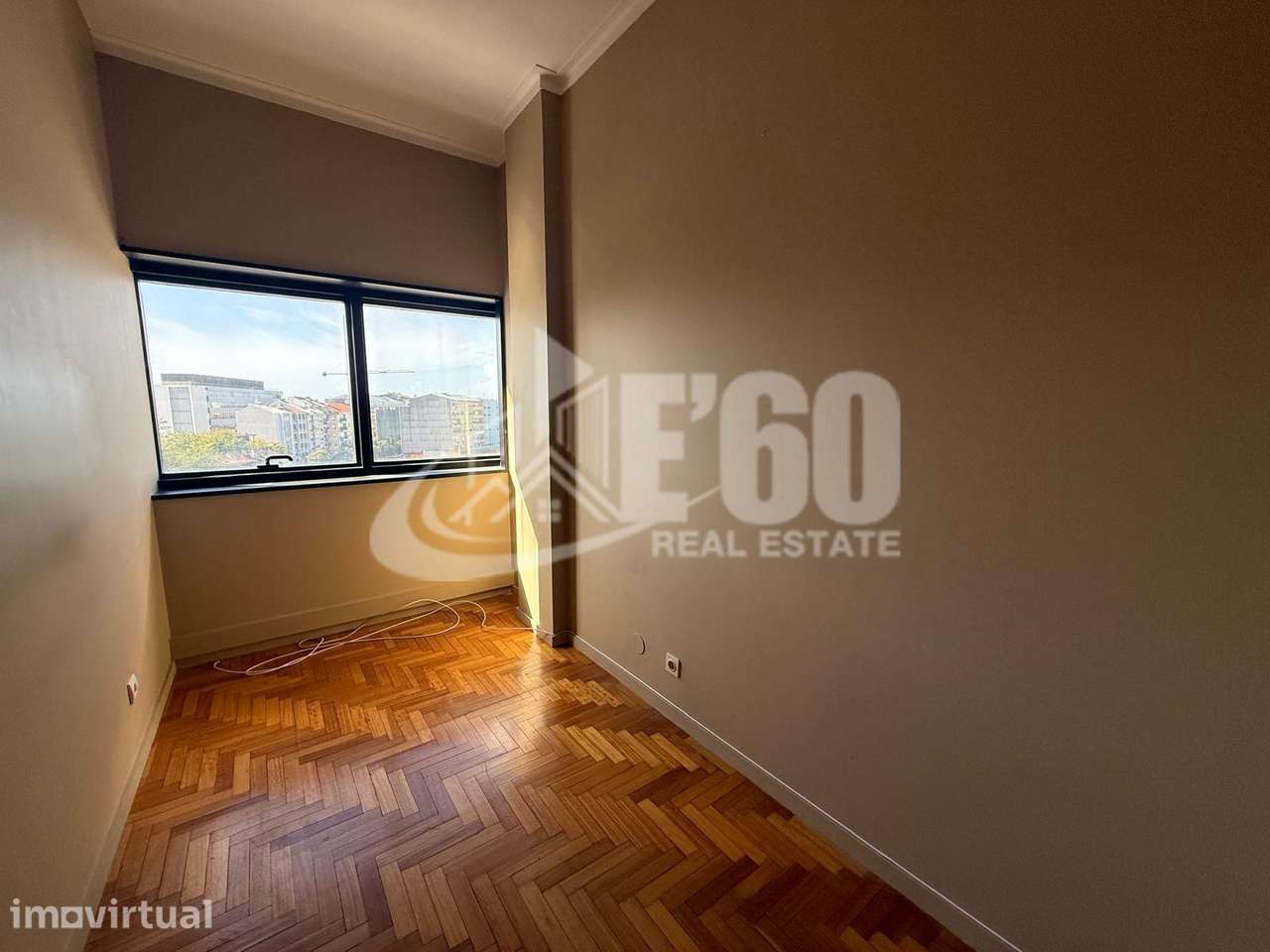 ARRENDAMENTO DE ESCRITORIO CENTRO DO PORTO - Grande imagem: 4/7