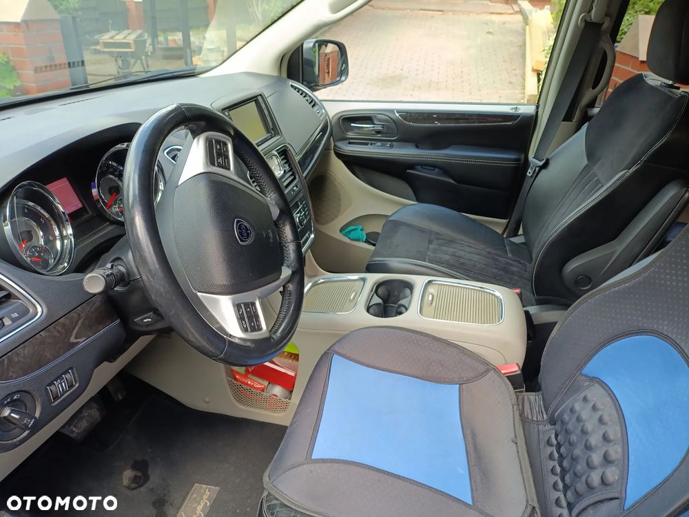 Lancia Voyager 2.8CRD Platinum - 9