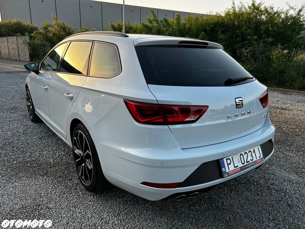 Seat Leon 2.0 TSI DSG OPF FR - 9