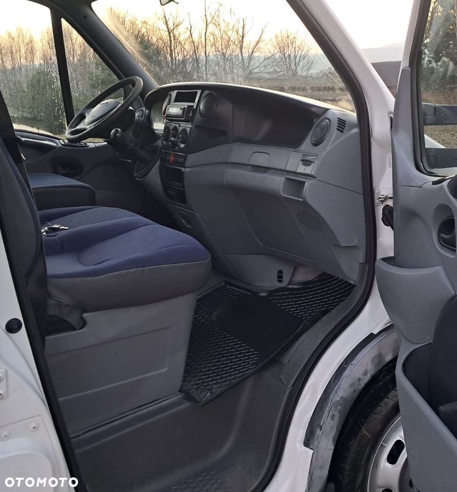 Iveco Daily 35C15 HDS - 28
