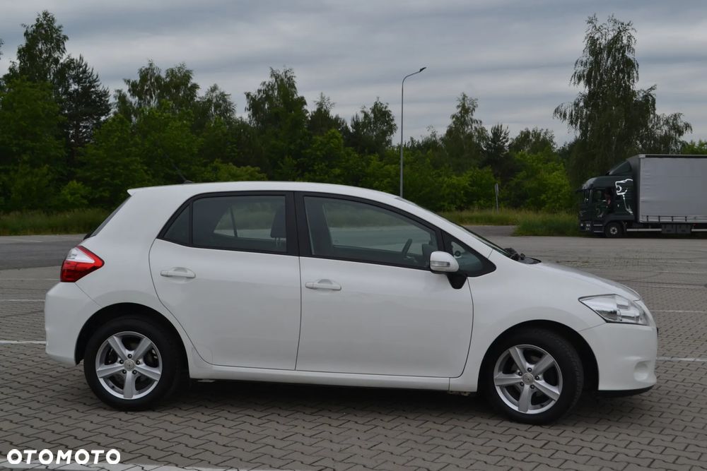Toyota Auris 1.4 D-4D - 6