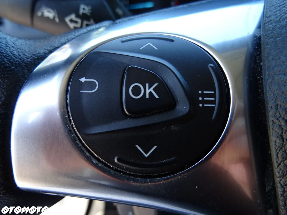 Ford Tourneo Connect 1.5TDCi Start-Stop Titanium - 30