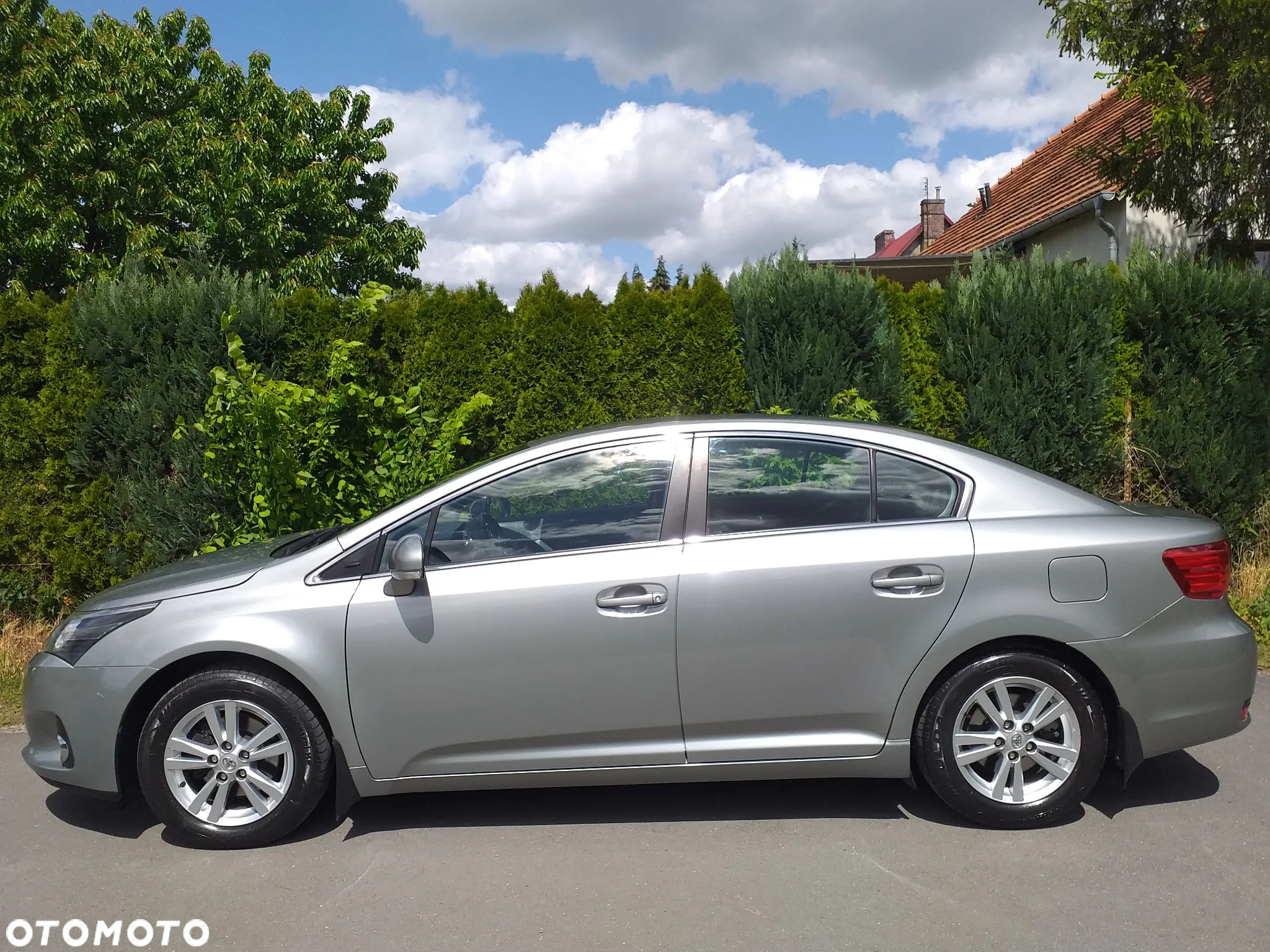 Toyota Avensis 1.8 Executive - 4