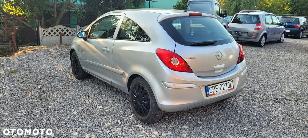 Opel Corsa - 8