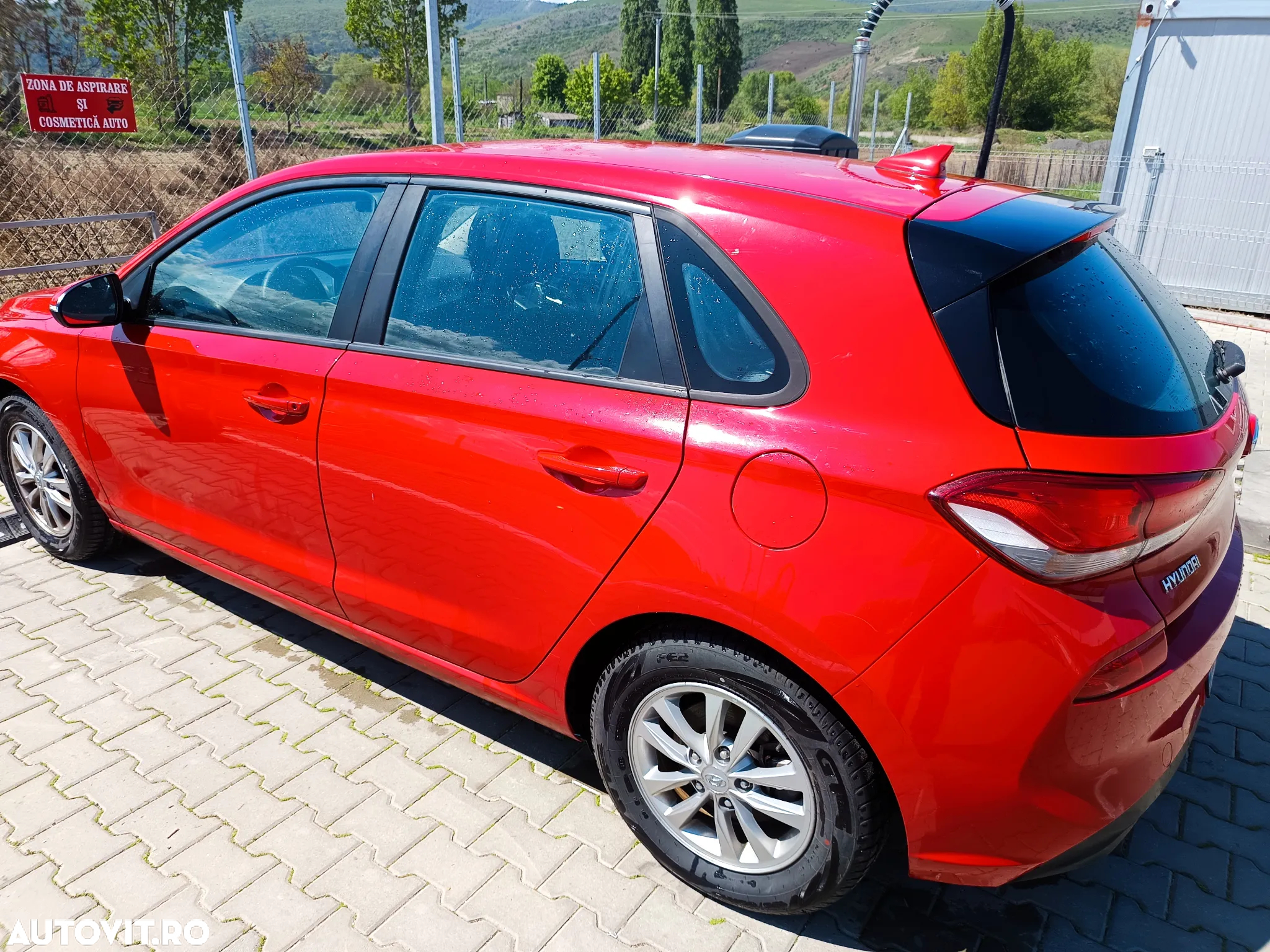 Hyundai i30 blue 1.6 CRDi Style - 2