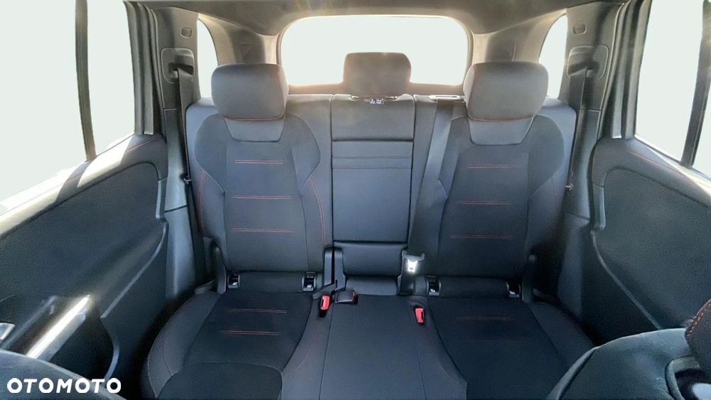 Mercedes-Benz GLB 200 AMG Line 7G-DCT - 8