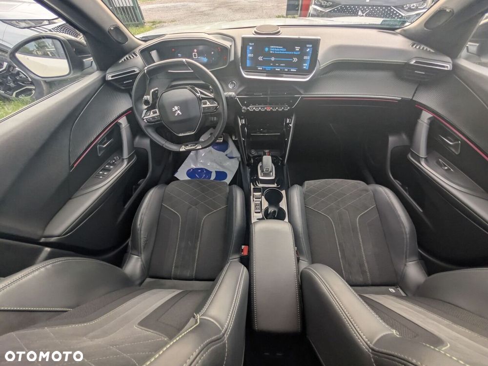 Peugeot 2008 2021
