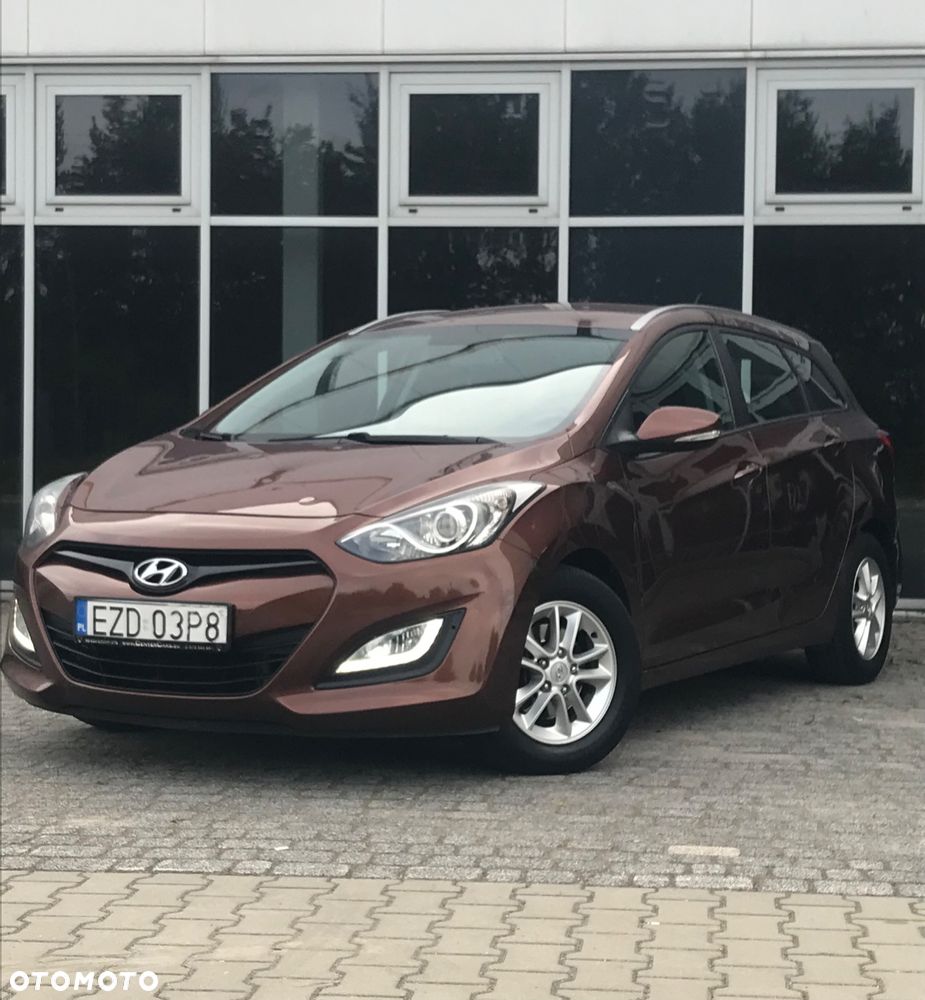 Hyundai i30 blue 1.6 CRDi Style - 1