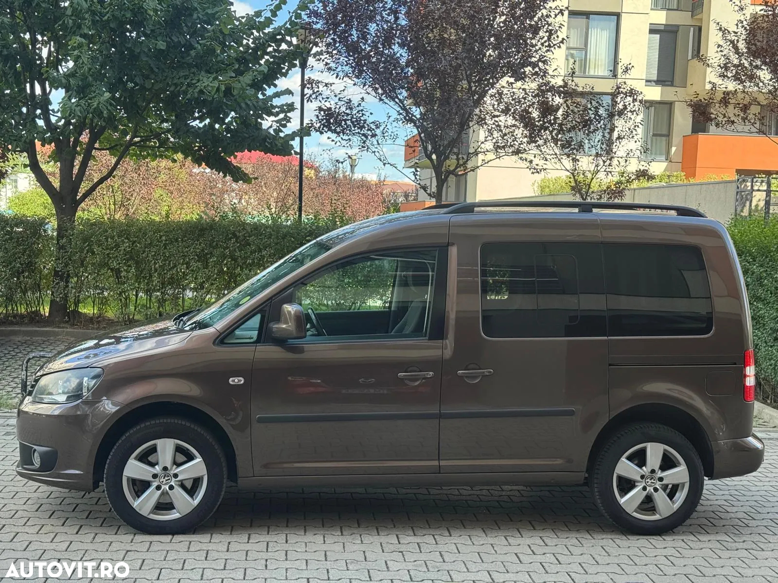 Volkswagen Caddy Maxi 1.6 TDI BlueMotion Comfortline - 3