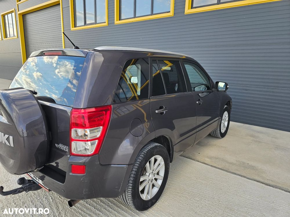 Suzuki Grand Vitara 2.4 Comfort Limited - 5