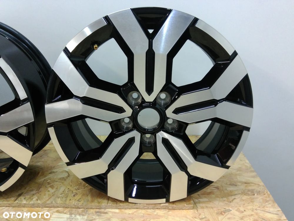DACIA DUSTER II 17-> ALUFELGI 403005180R FELGI ALUMINIOWE 17" 6.5J ET50 5X114.3 KOMPLET ALUFELG ALU FELGA - 4