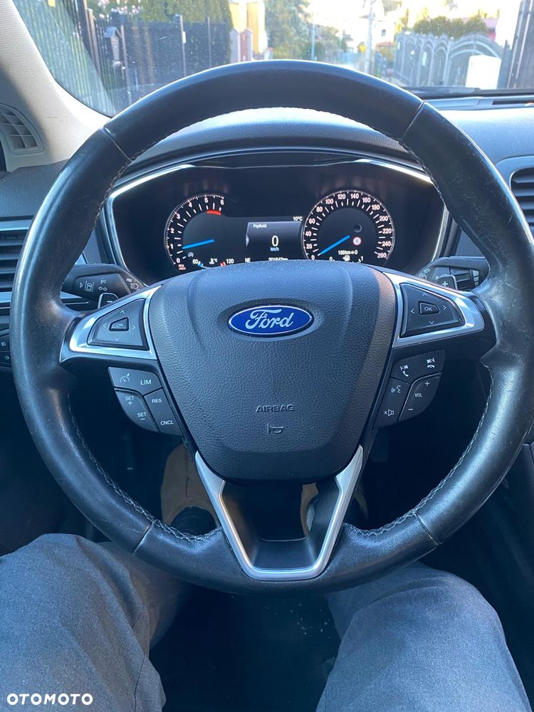 Ford Mondeo 2.0 TDCi Bi-Turbo Titanium PowerShift - 11