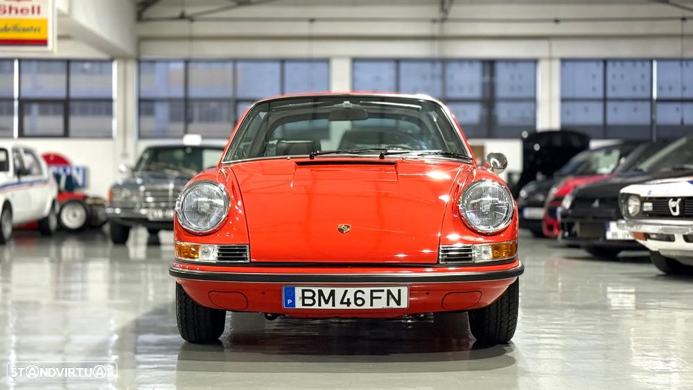 Porsche 911 Série F - 2