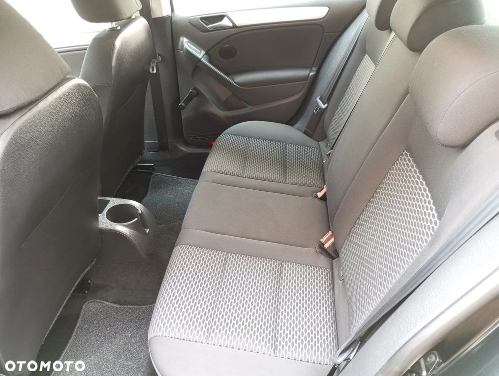 Volkswagen Golf - 9