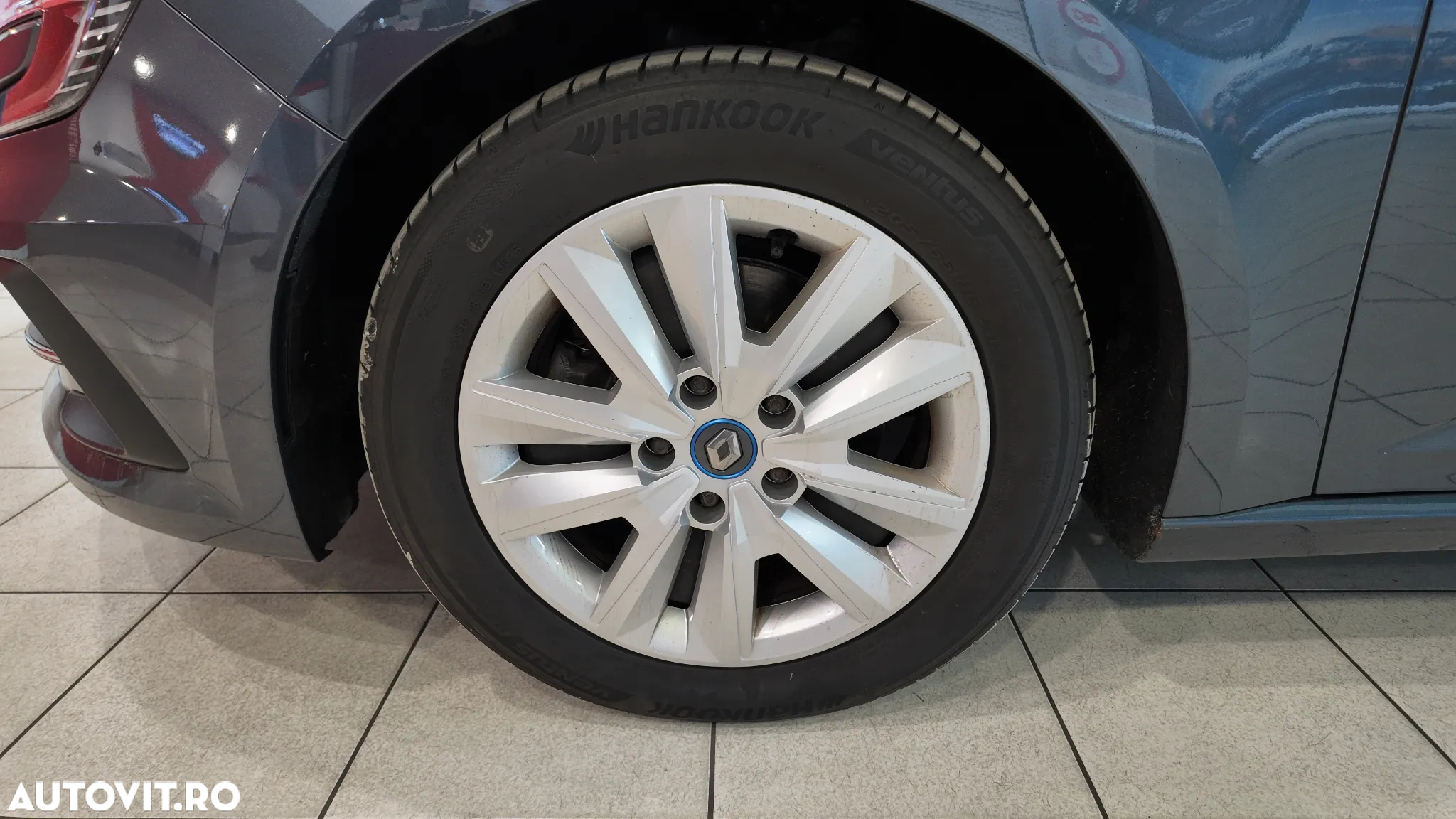 Renault Megane E-TECH Plug-in 160 BUSINESS EDITION - 38