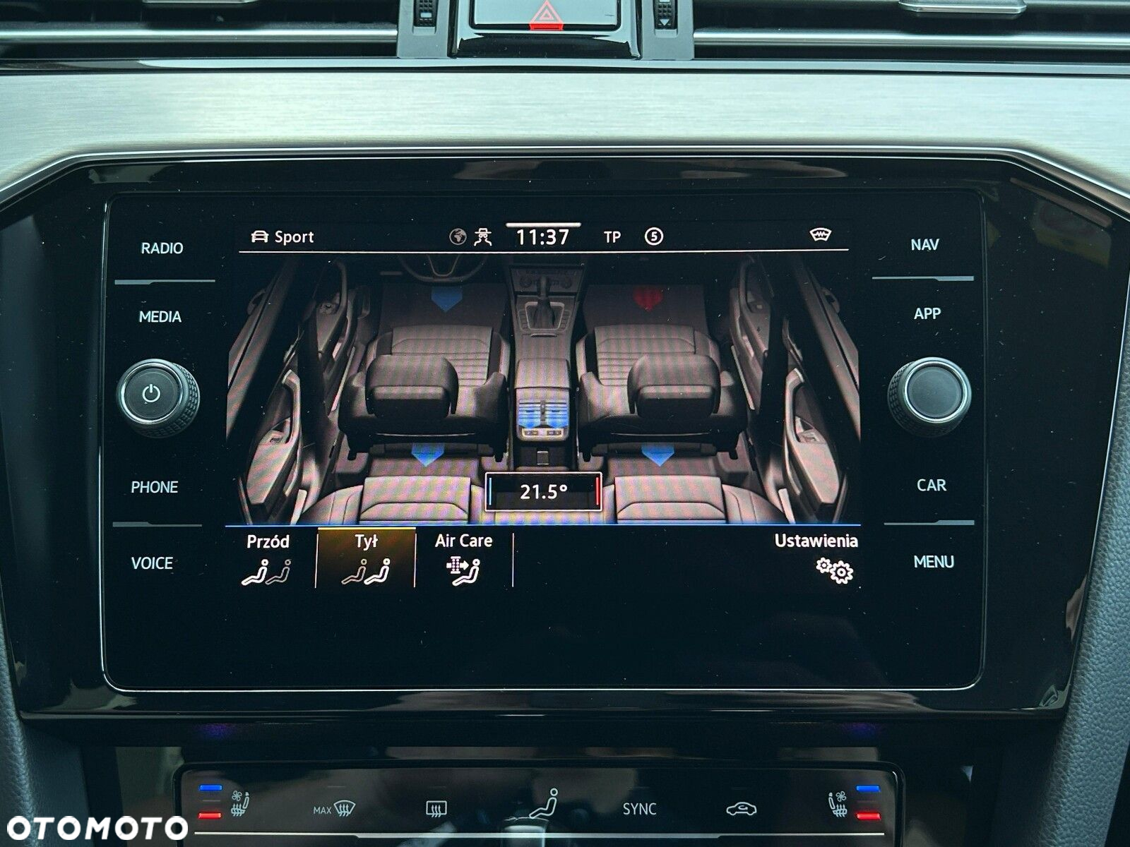 Volkswagen Passat 2.0 TSI Elegance DSG - 33
