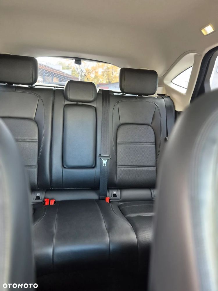 Jaguar E-Pace 2.0 i4D FWD S - 17