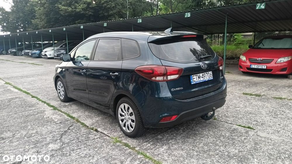 Kia Carens 1.7 CRDi L 7os - 10