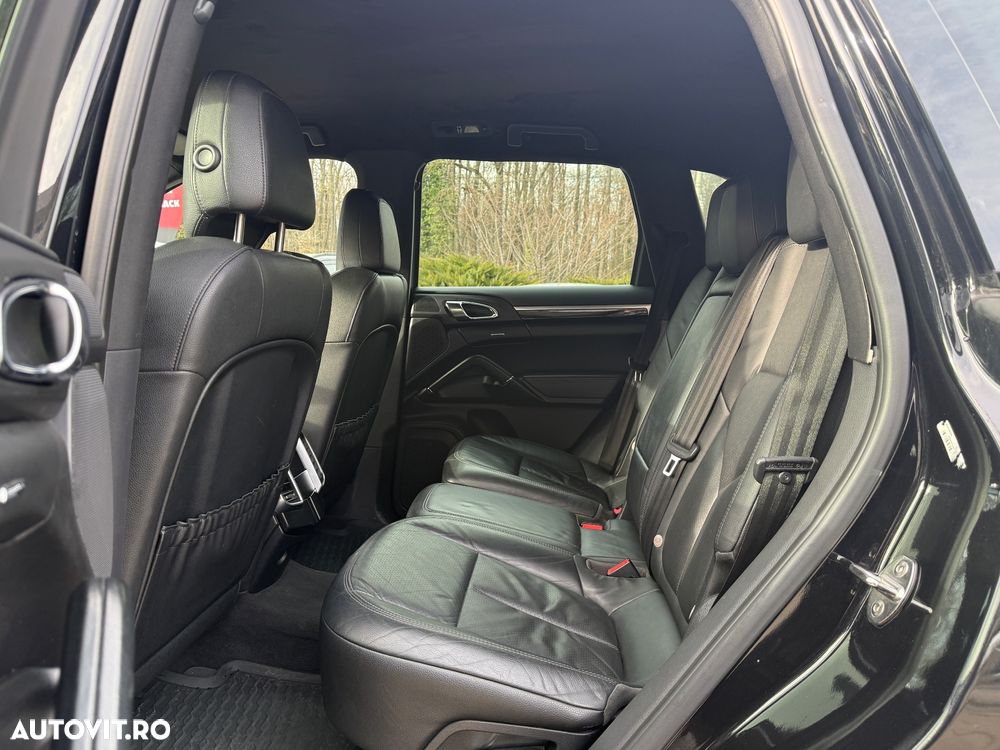 Porsche Cayenne Tiptronic S - 11