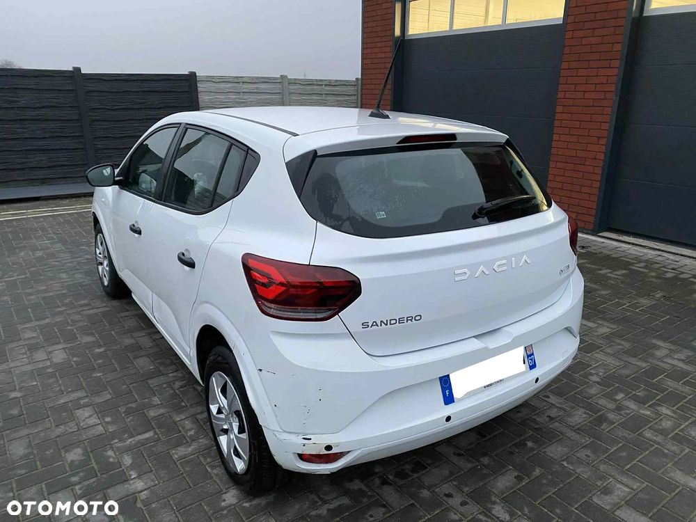 Dacia Sandero SCe 65 Essential - 35