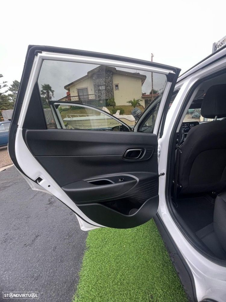 Hyundai Bayon 1.0 T-GDI Premium - 12