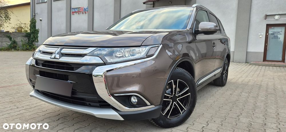 Mitsubishi Outlander 2.0 2WD Diamant Edition - 2