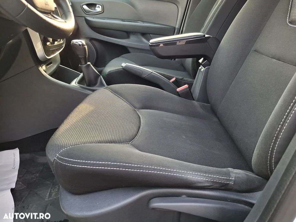 Renault Clio TCe Life - 12