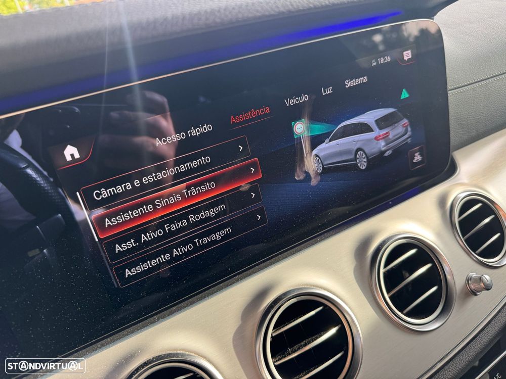 Mercedes-Benz E 300 de AMG Line - 16