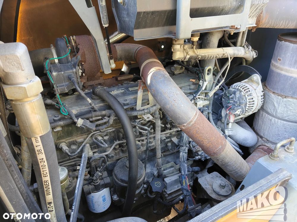 Liebherr L566 - 17