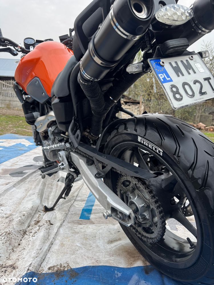 Yamaha MT - 6