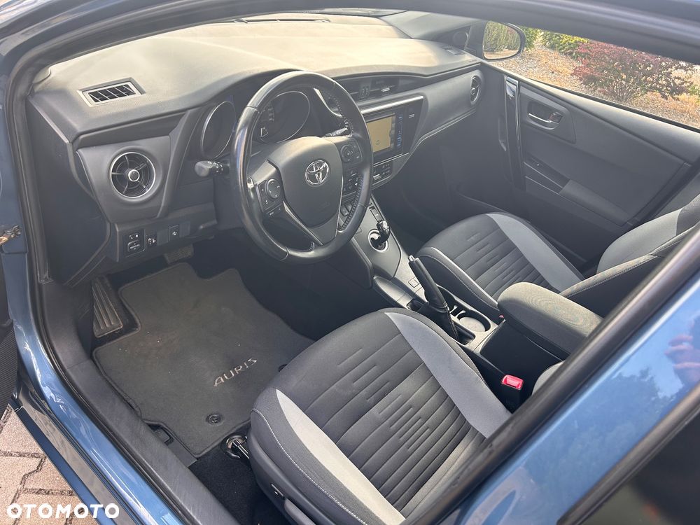 Toyota Auris - 23