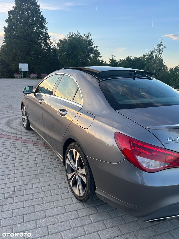 Mercedes-Benz CLA 250 4-Matic - 5