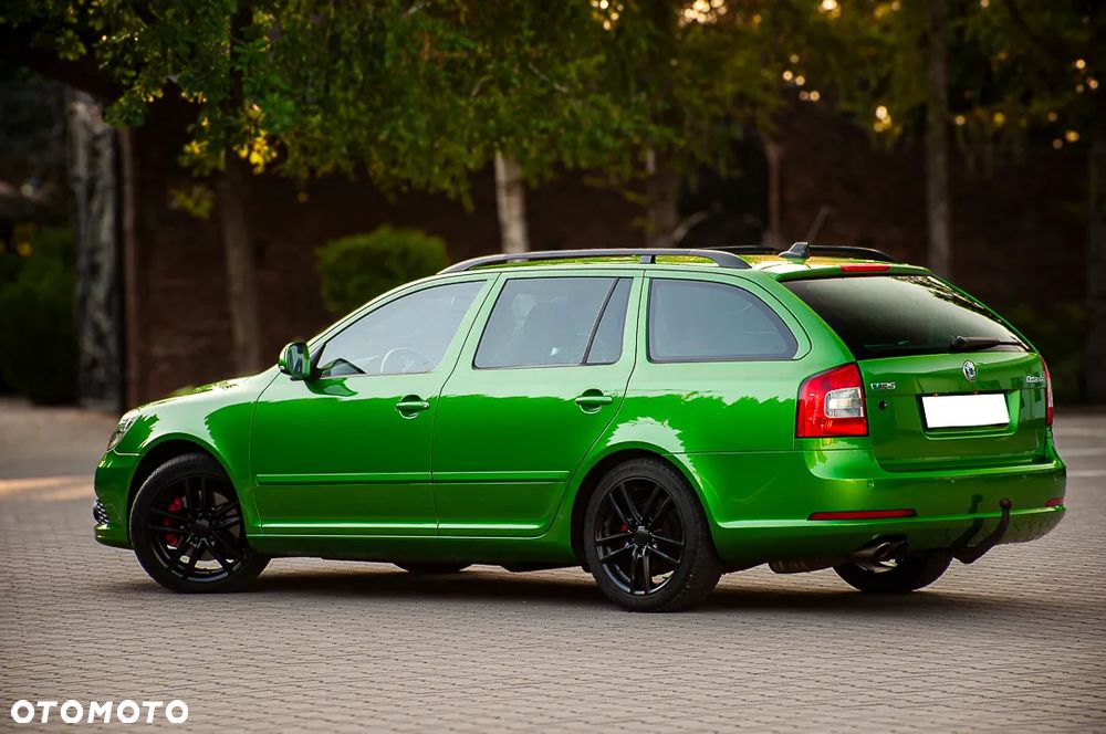 Skoda Octavia 2.0 TSI RS - 13