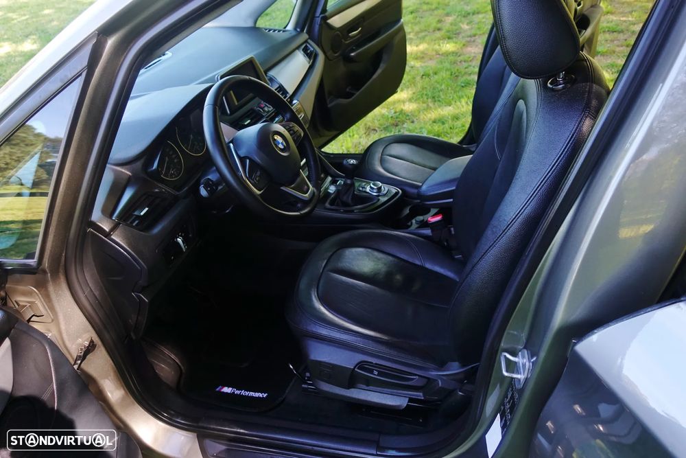 BMW 216 Active Tourer d Pack M - 7