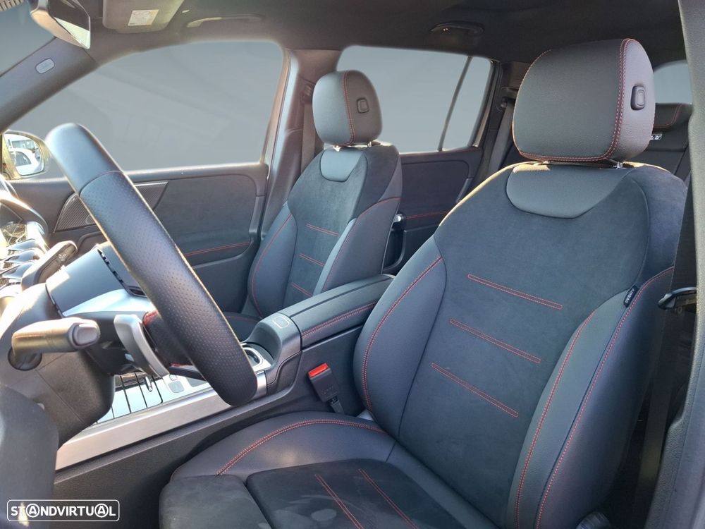 Mercedes-Benz GLB 180 d AMG Line - 11