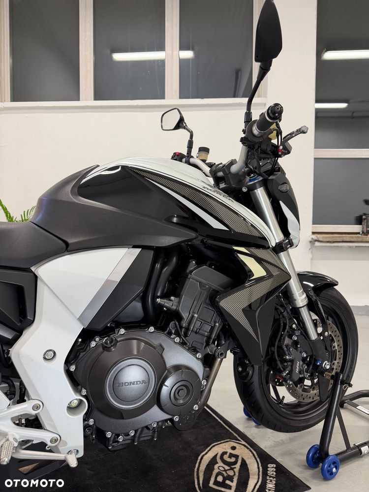 Honda CB - 9