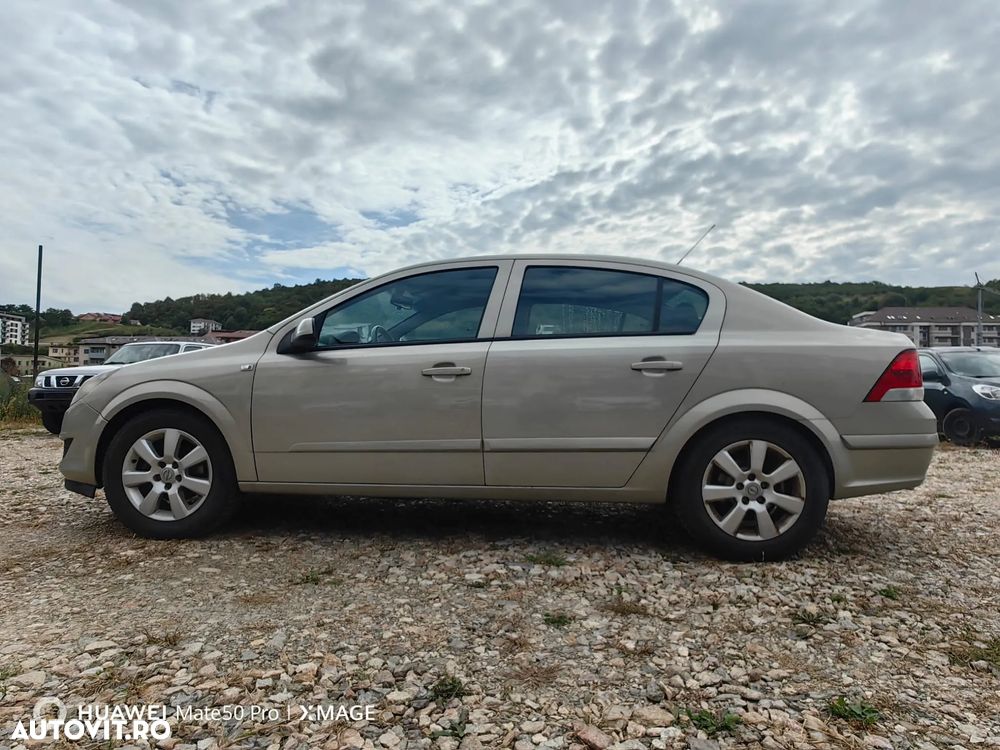 Opel Astra - 4
