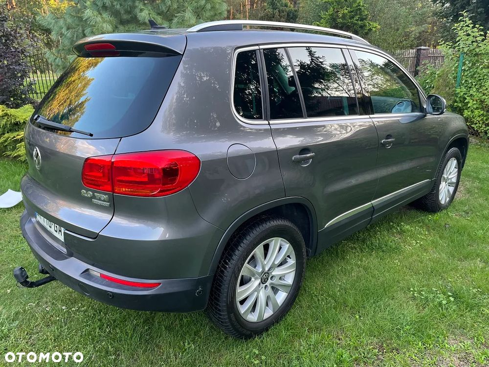 Volkswagen Tiguan 2.0 TDI DPF 4Motion BlueMotion Technology DSG Lounge Sport & Style - 25