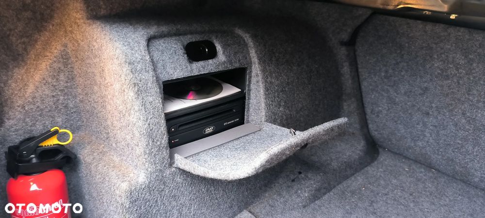 BMW Seria 3 318i Edition Exclusive - 14