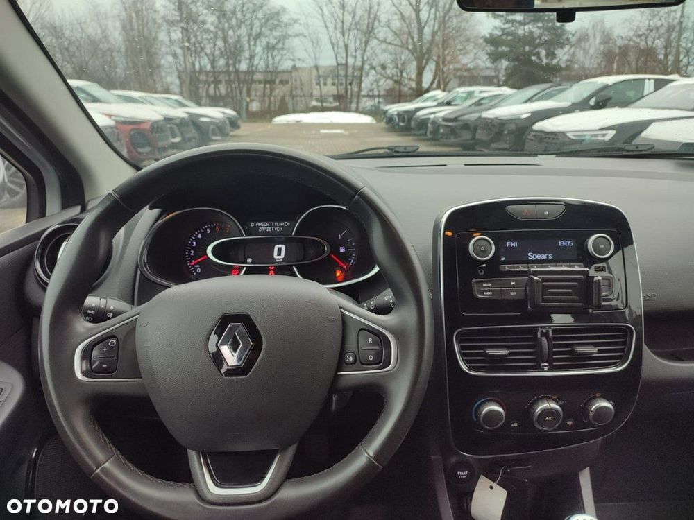 Renault Clio - 7