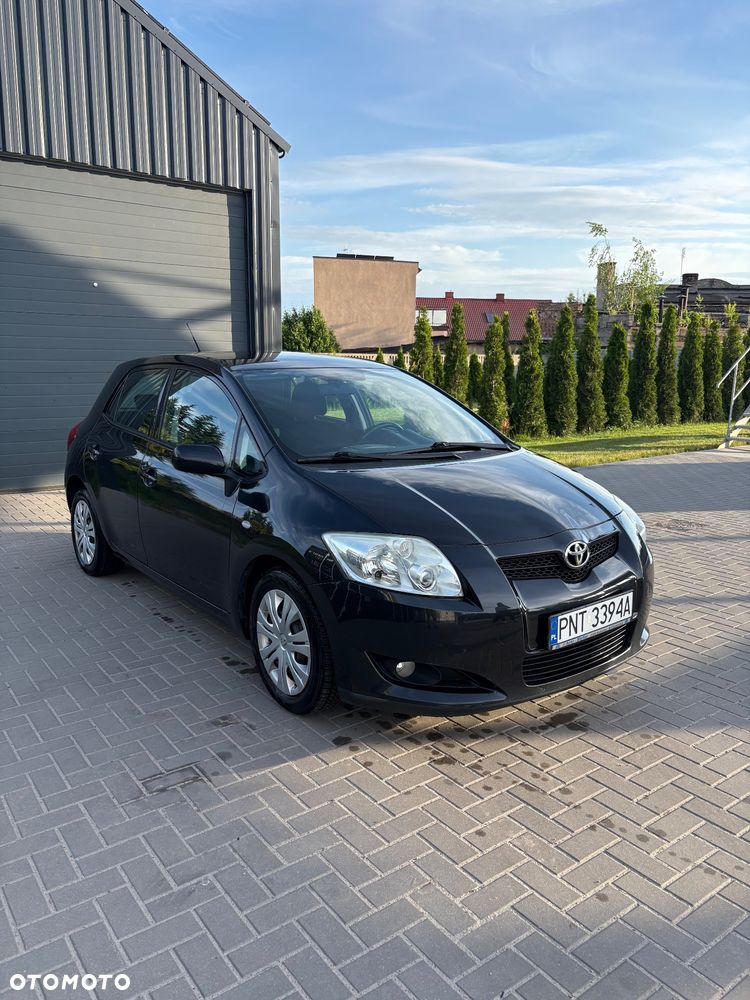 Toyota Auris 1.4 VVT-i - 1