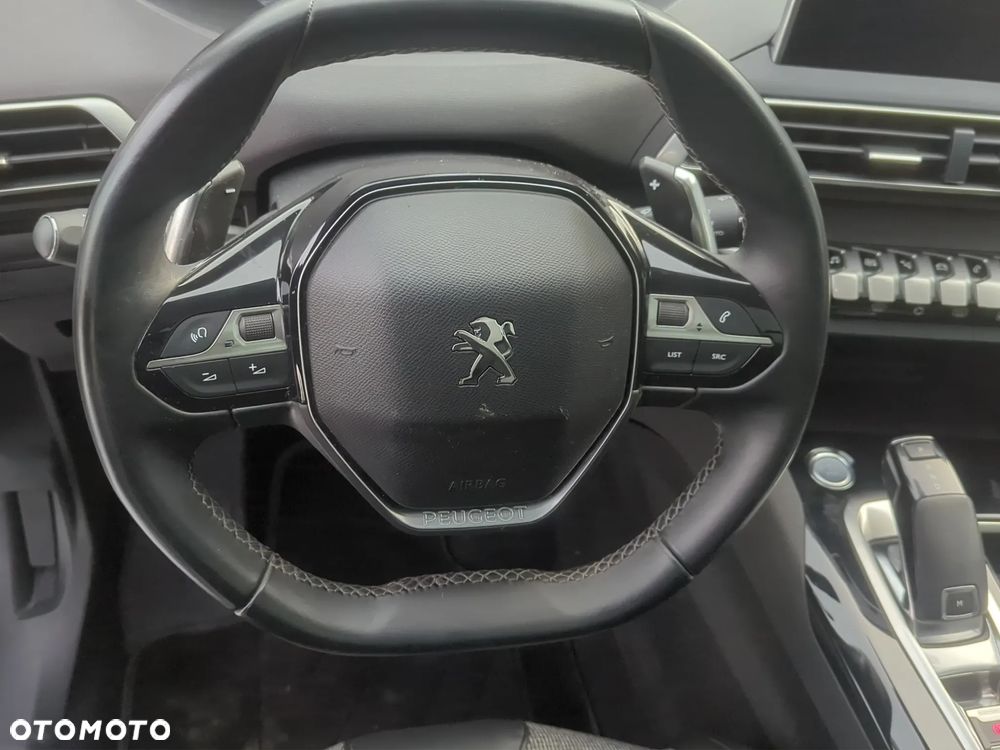 Peugeot 5008 1.6 BlueHDI Allure S&S EAT6 - 11