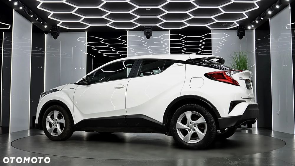 Toyota C-HR - 4